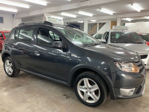 
								DACIA SANDERO STEPWAY 1.5 dCi Ambiance 5dr (2016) full									