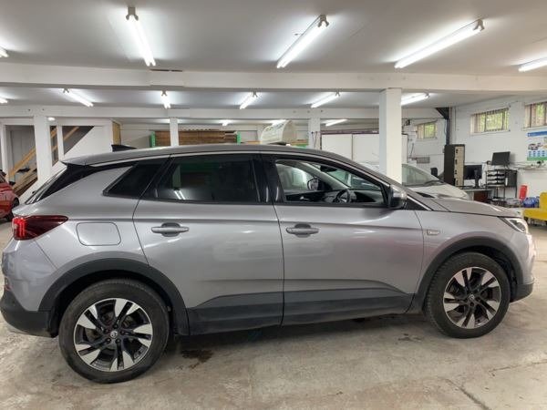 
								VAUXHALL GRANDLAND X 1.2 Turbo Sport Nav 5dr full									