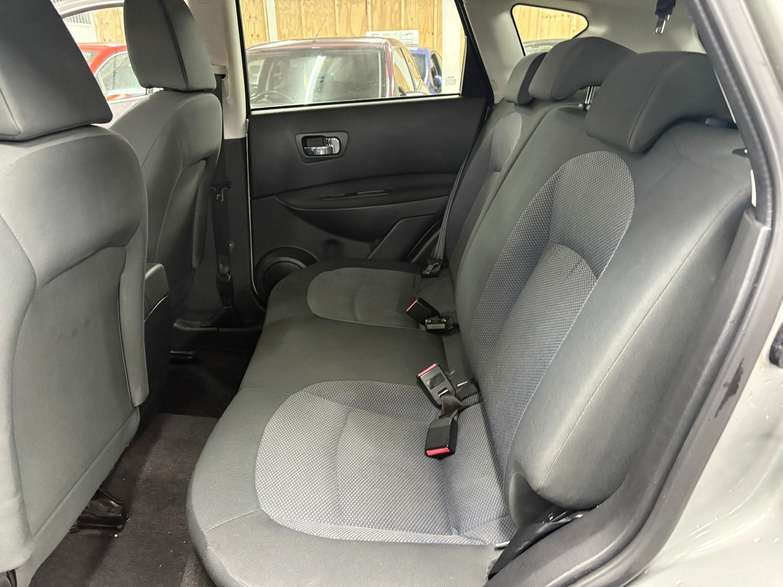 
								Nissan Qashqai 2009 full									