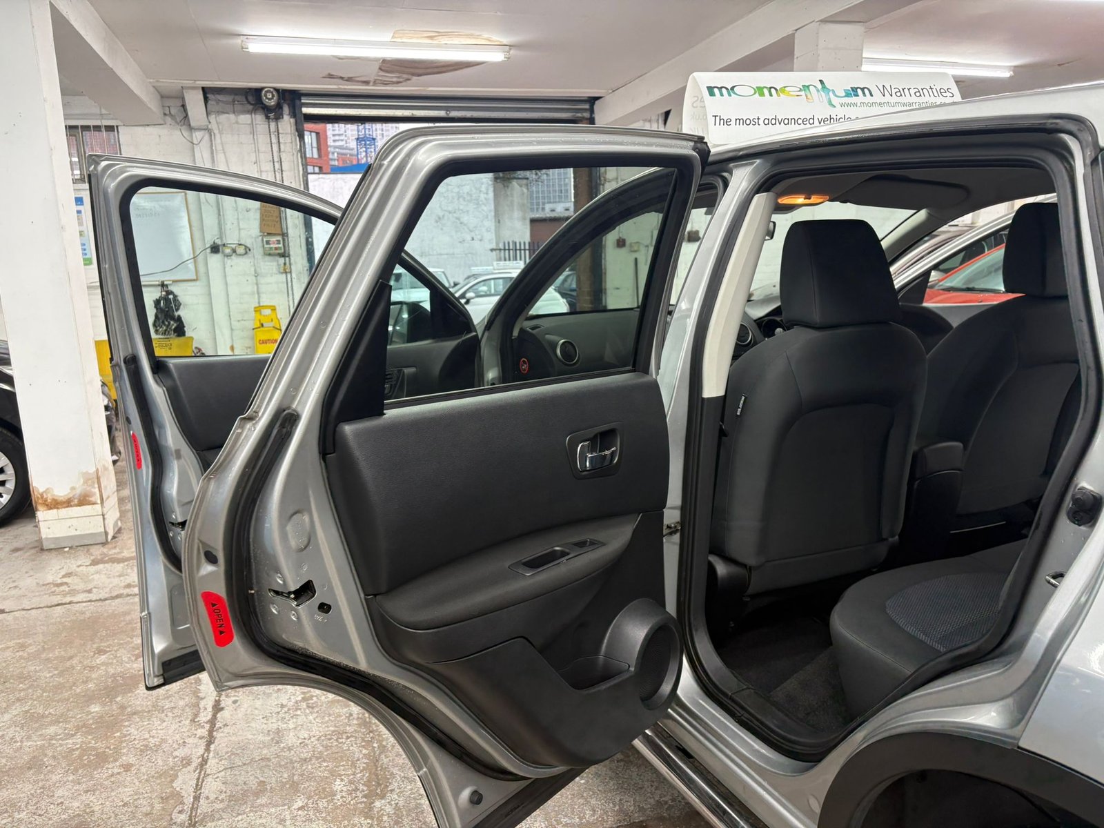 
								Nissan Qashqai 2009 full									