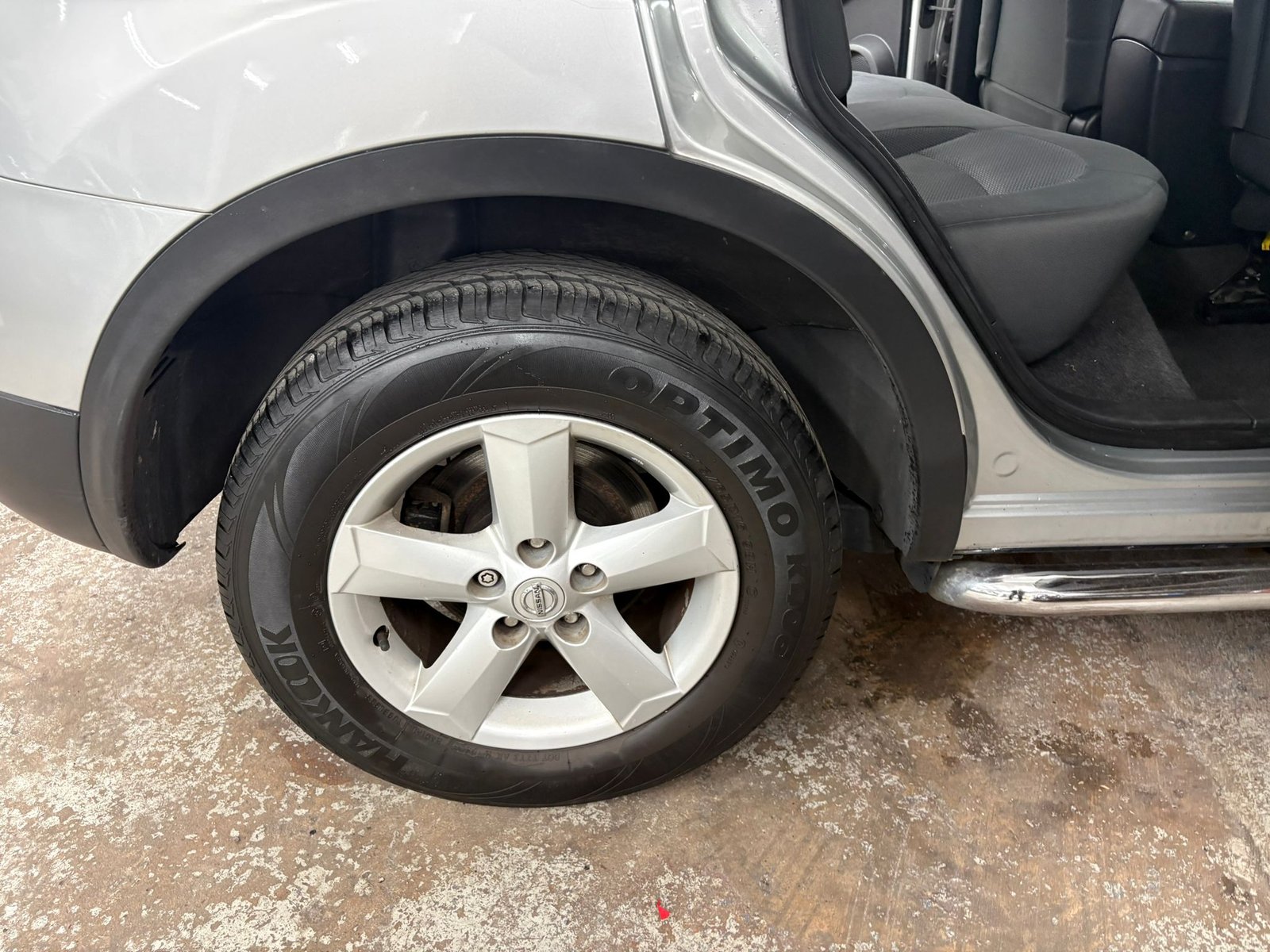 
								Nissan Qashqai 2009 full									